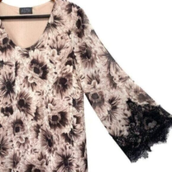 Anthropologie ASTR The Label Floral Print Lace Babydoll Mini Shift Dress - Picture 8 of 11